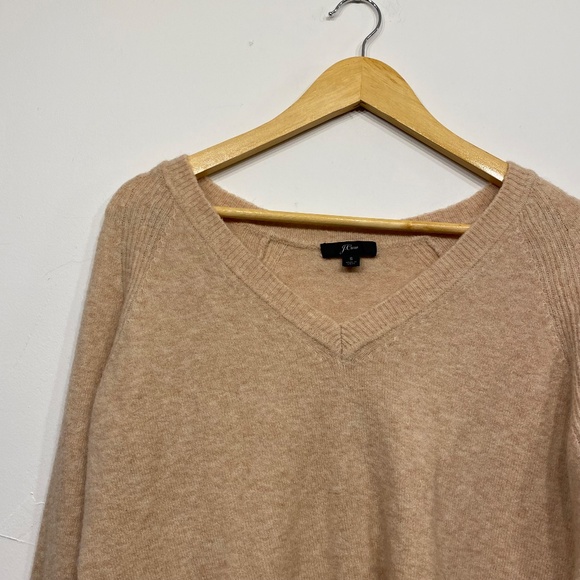 J.Crew V-Neck Merino Wool Blend Yarn Sweater Size Small - Picture 2 of 5